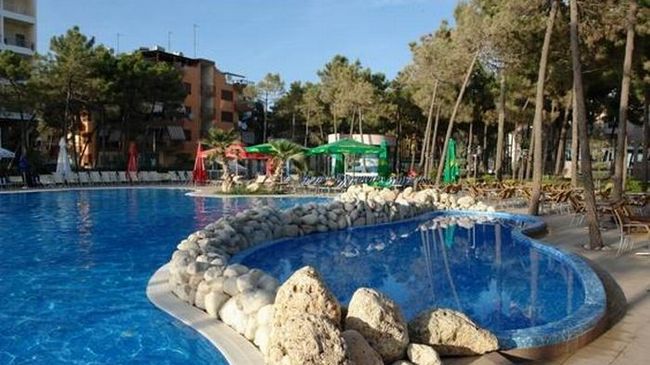 Dolce Hotel