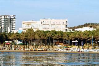 Dolce Hotel 4*