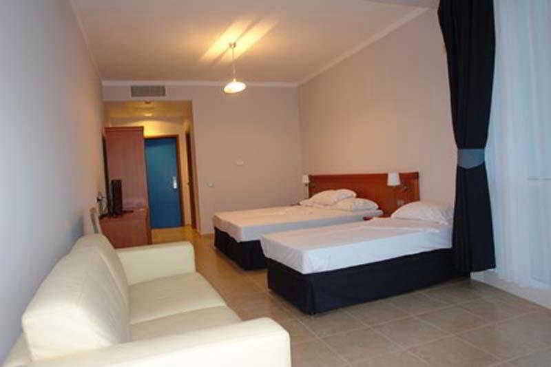 Dolce 4* Kryemëdhej